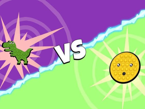 Ein Screenshot eines Spielbildschirms, der ein Duell zwischen zwei Pop-It-Spielzeugen zeigt. Auf der linken Seite befindet sich ein grünes Pop-It in Form eines Dinosauriers vor einem lila Hintergrund. Auf der rechten Seite ist ein rundes gelbes Pop-It-Gesicht vor einem grünen Hintergrund. In der Mitte des Bildschirms steht in großen weißen Buchstaben "VS", um den Wettstreit zwischen den beiden Figuren anzuzeigen. 